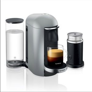 Coffee maker WITH frother